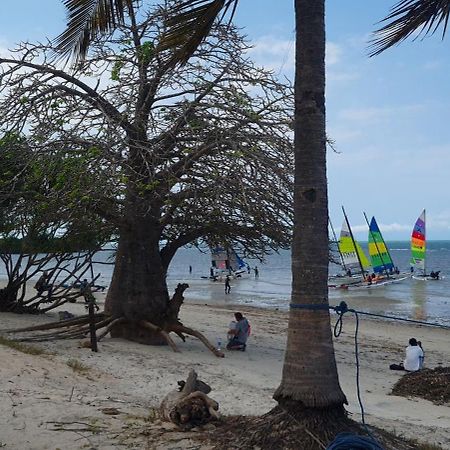 Funky Squids Beach Resort Bagamoyo Buitenkant foto