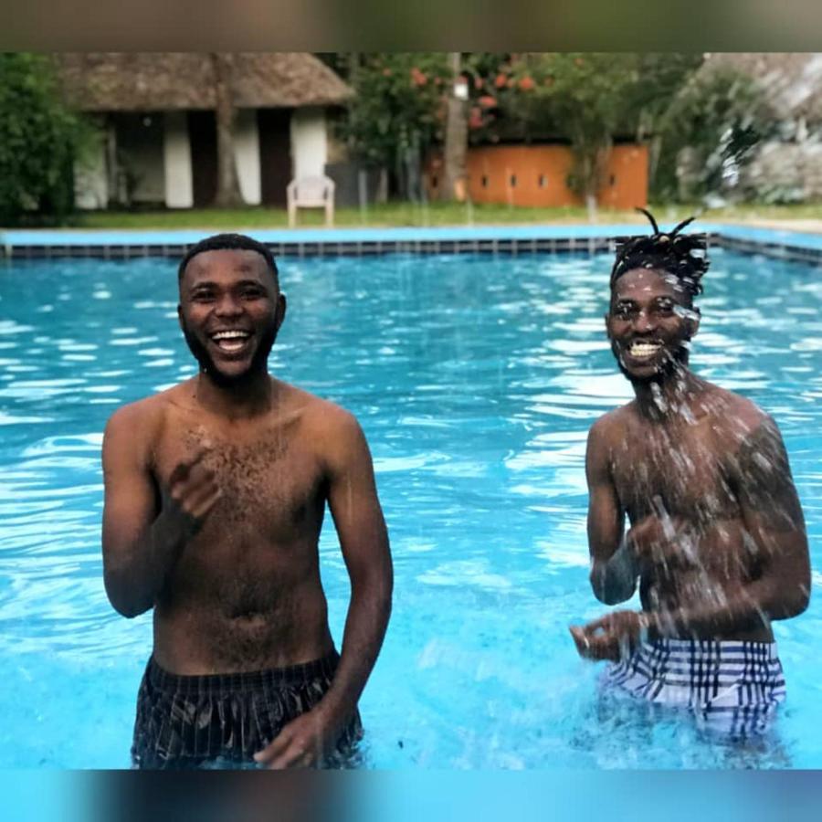 Funky Squids Beach Resort Bagamoyo Buitenkant foto