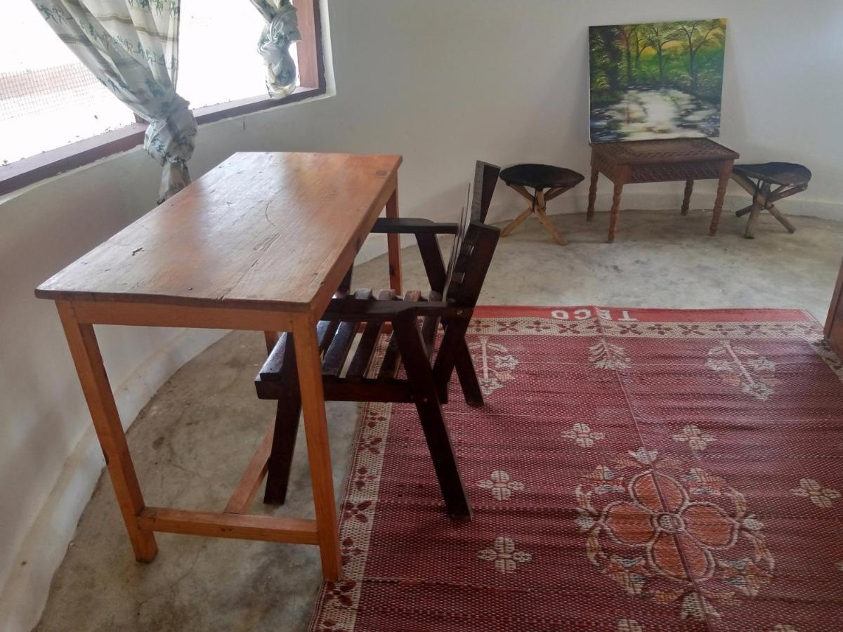 Funky Squids Beach Resort Bagamoyo Buitenkant foto
