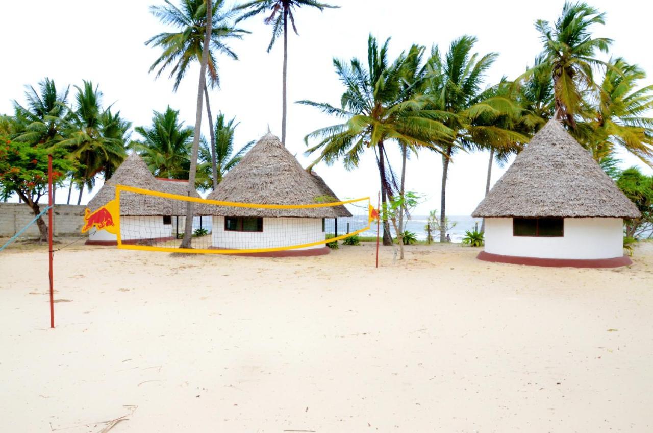 Funky Squids Beach Resort Bagamoyo Buitenkant foto