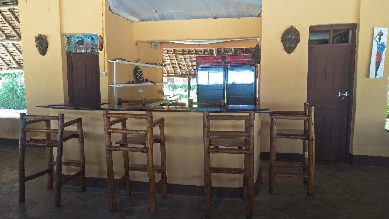 Funky Squids Beach Resort Bagamoyo Buitenkant foto